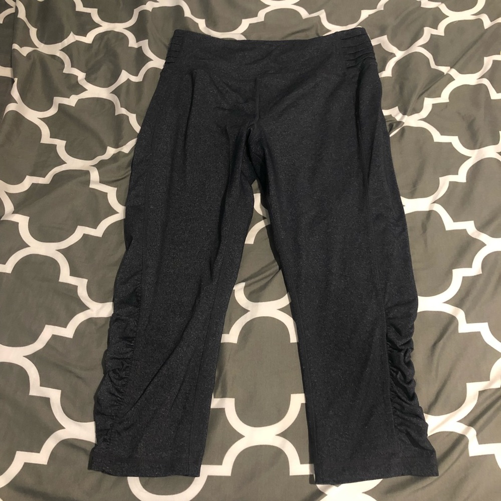 Grey crop workout leggings